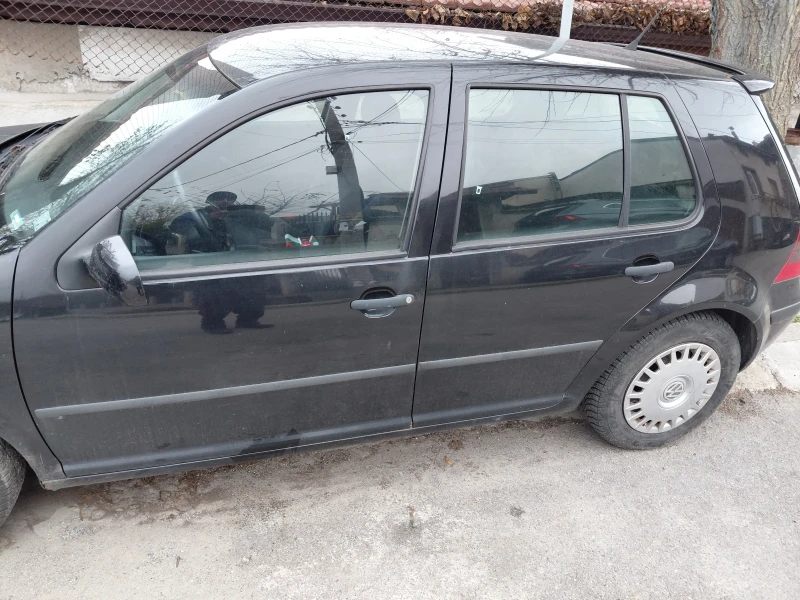 VW Golf, снимка 5 - Автомобили и джипове - 52891451