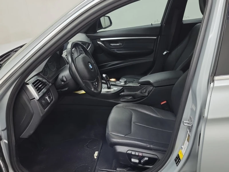 BMW 330 * 330I XDRIVE * CARFAX * ЦЕНА ДО БГ, снимка 9 - Автомобили и джипове - 52922291