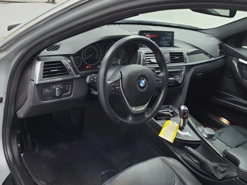 BMW 330 * 330I XDRIVE * CARFAX * ЦЕНА ДО БГ, снимка 10 - Автомобили и джипове - 52922291