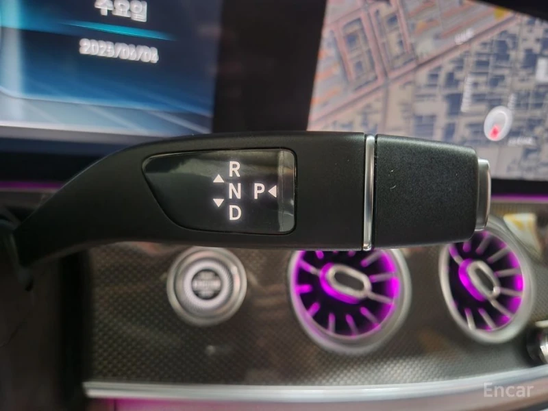 Mercedes-Benz CLS 300, снимка 9 - Автомобили и джипове - 53212433