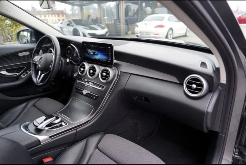 Mercedes-Benz C 220 Avantgarde| 9G-Tronic | Панорама | Burmester| 360, снимка 10 - Автомобили и джипове - 53328619