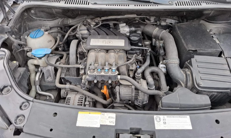 VW Caddy 1.6 Bifuel 7 места Maxi фабрична газ LPG, снимка 10 - Автомобили и джипове - 53515572