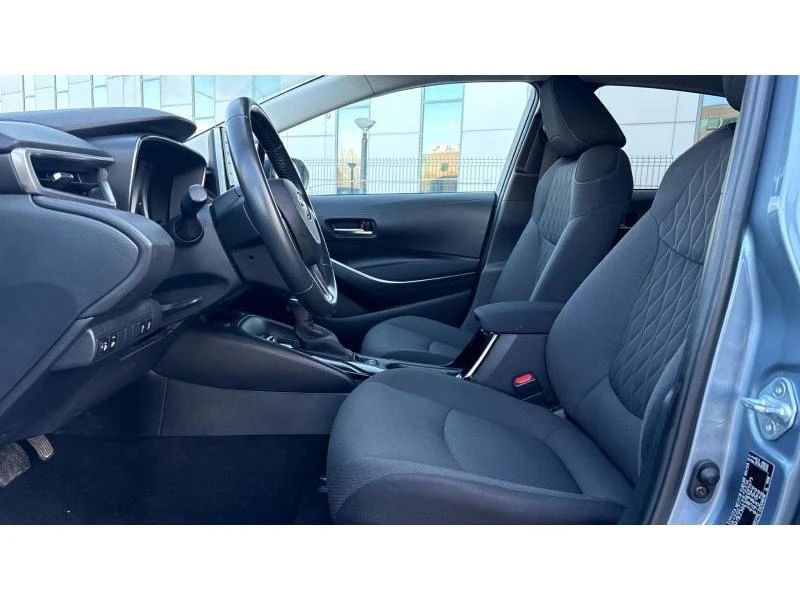 Toyota Corolla 1.8 HSD EXECUTIVE PLUS, снимка 12 - Автомобили и джипове - 53210113