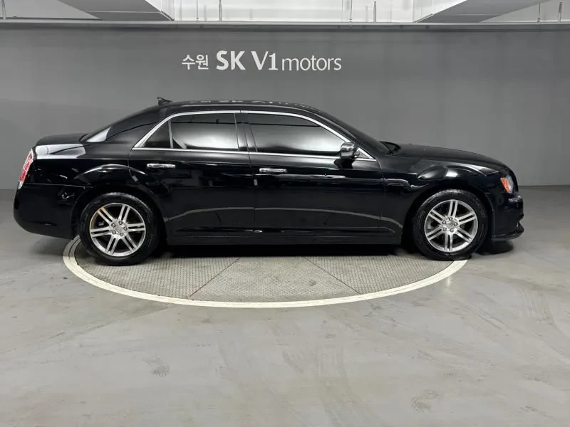 Chrysler 300c 3.6, снимка 3 - Автомобили и джипове - 54326067