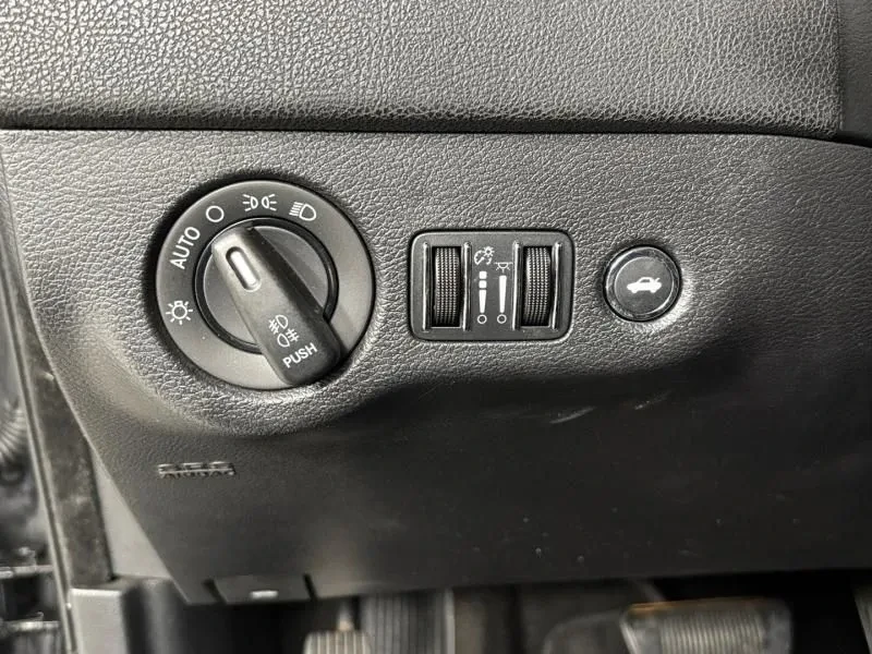 Chrysler 300c 3.6, снимка 13 - Автомобили и джипове - 54326067