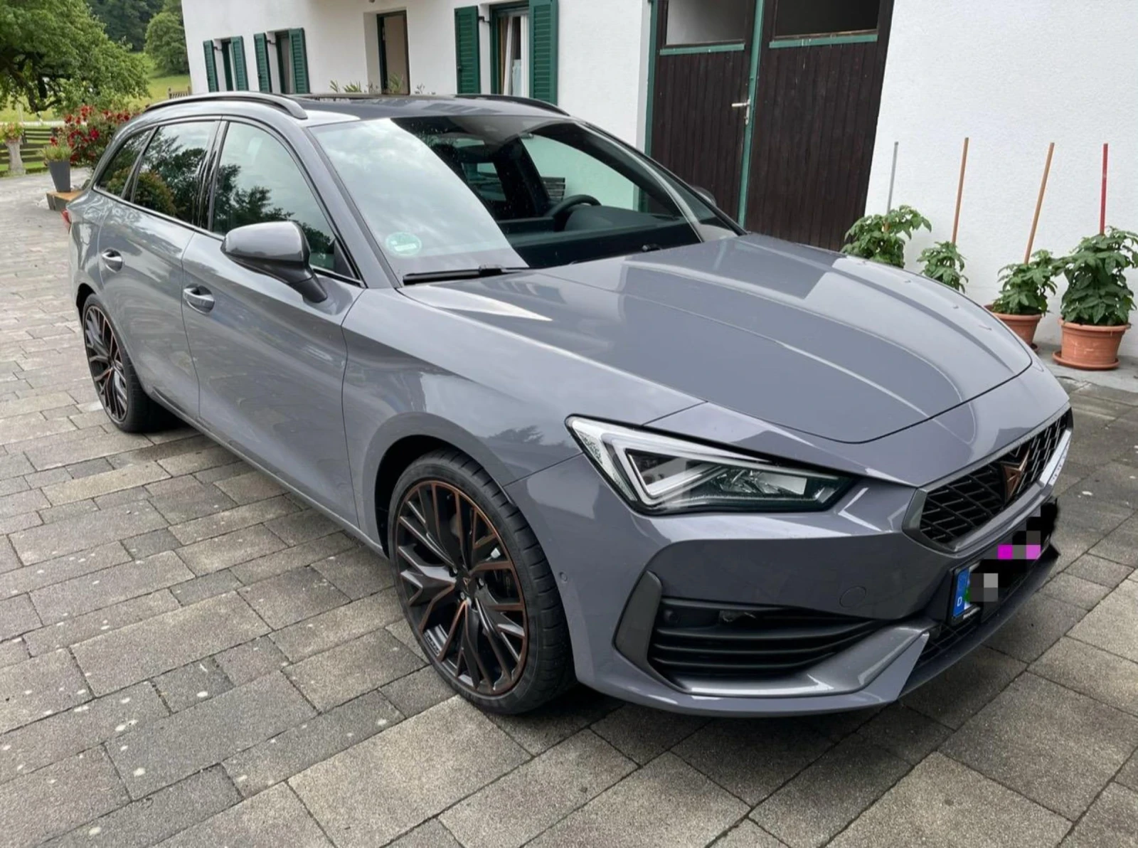 Cupra Leon 1.4 TSI Hybrid, снимка 1