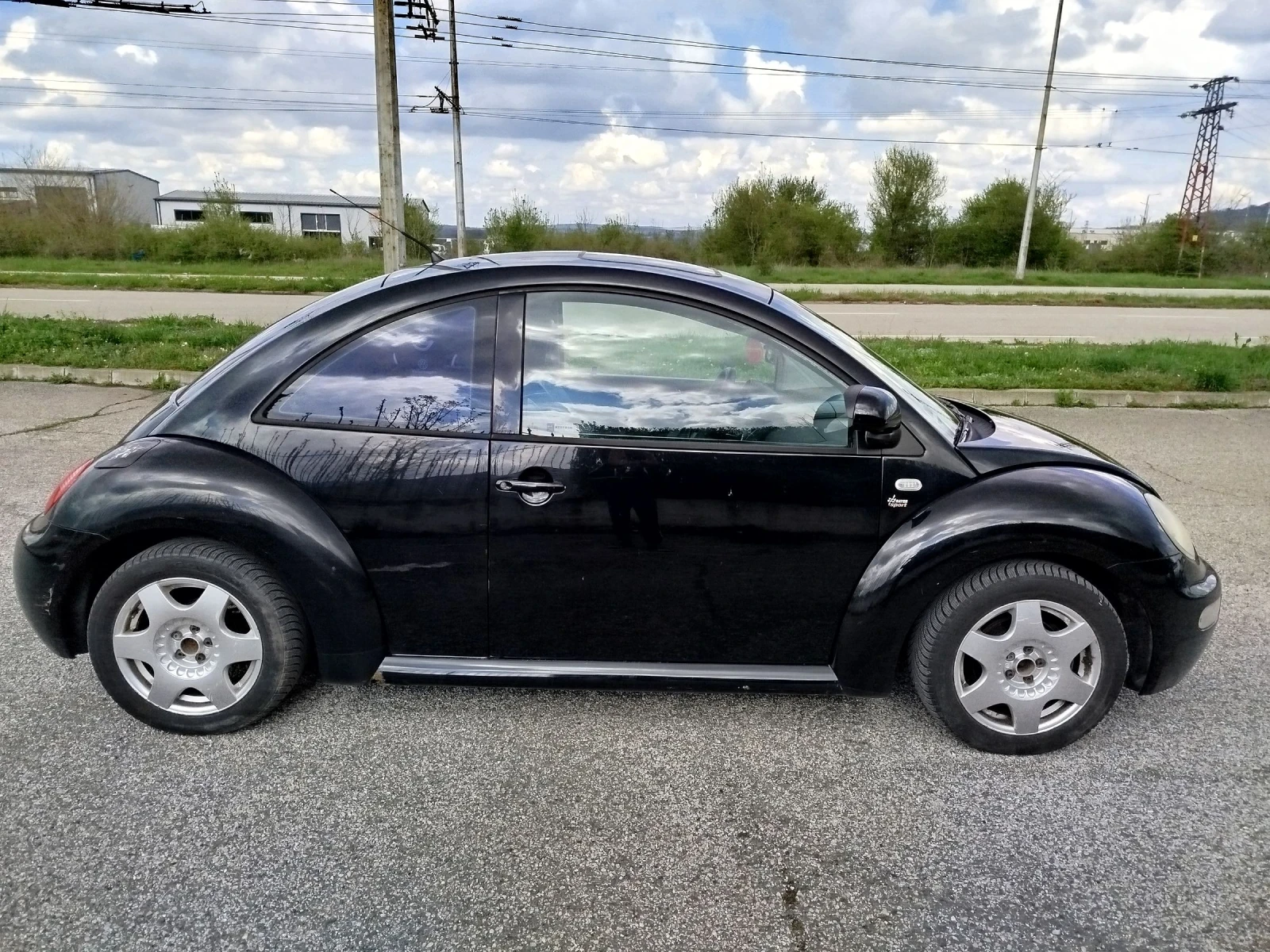 VW New beetle КЛИМАТИК! АВТОМАТ! 2.0i  115k.c - изображение 6