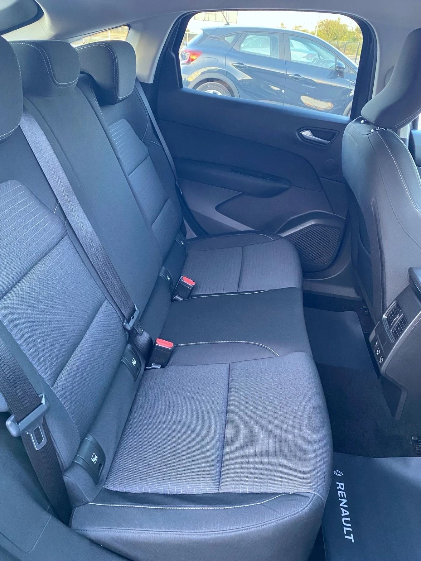 Renault Arkana 1.6 E-Tech HYBRID 145ch EVOLUTION | Mobile.bg   12