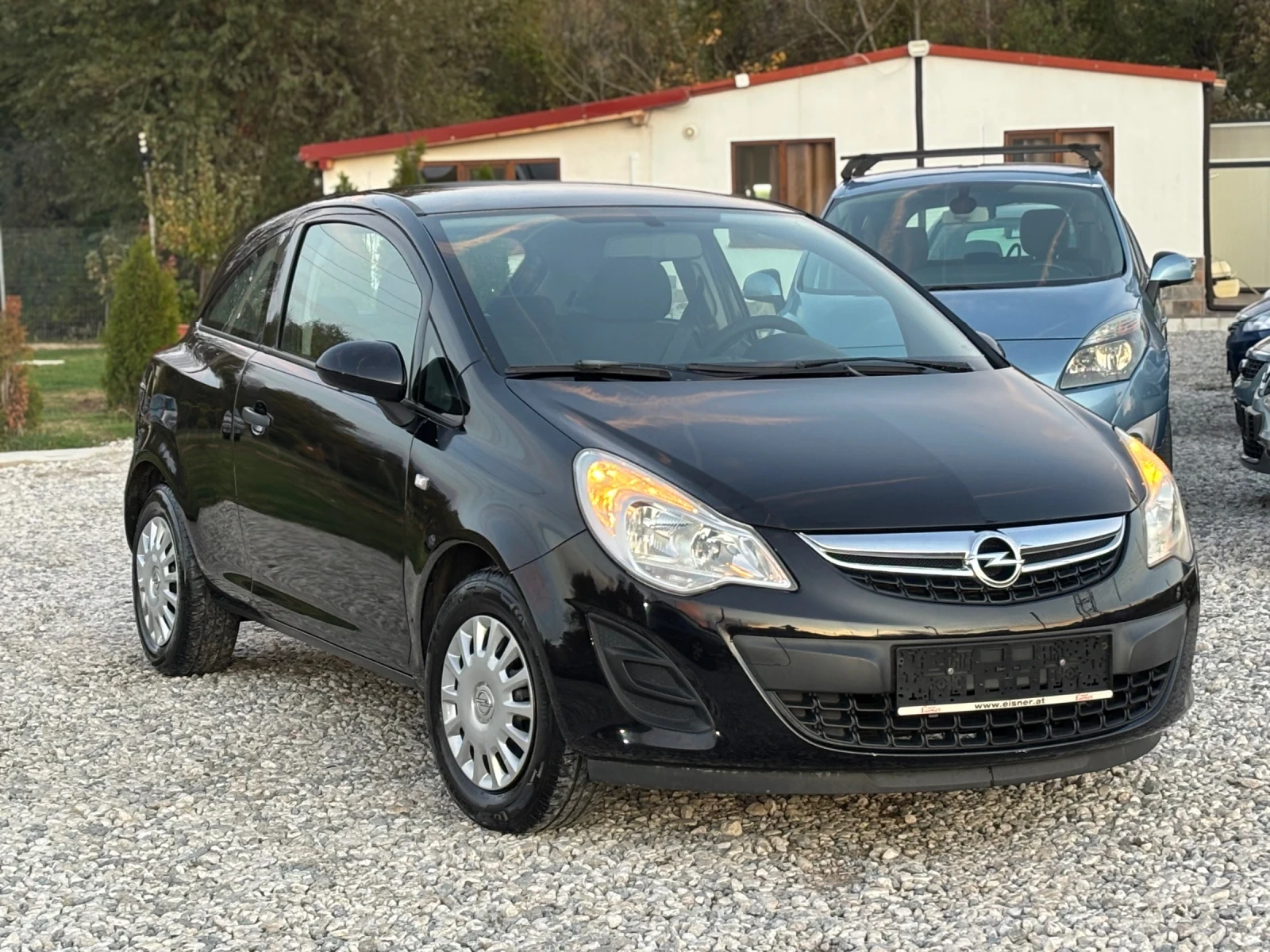 Opel Corsa 1.4 Бензин/133 Хил км/2011г - изображение 2
