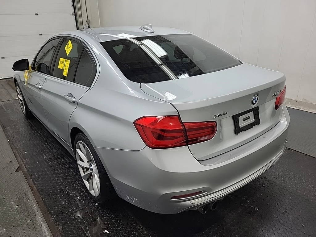 BMW 330 * 330I XDRIVE * CARFAX * ���� �� �� | Mobile.bg � ����������� 4