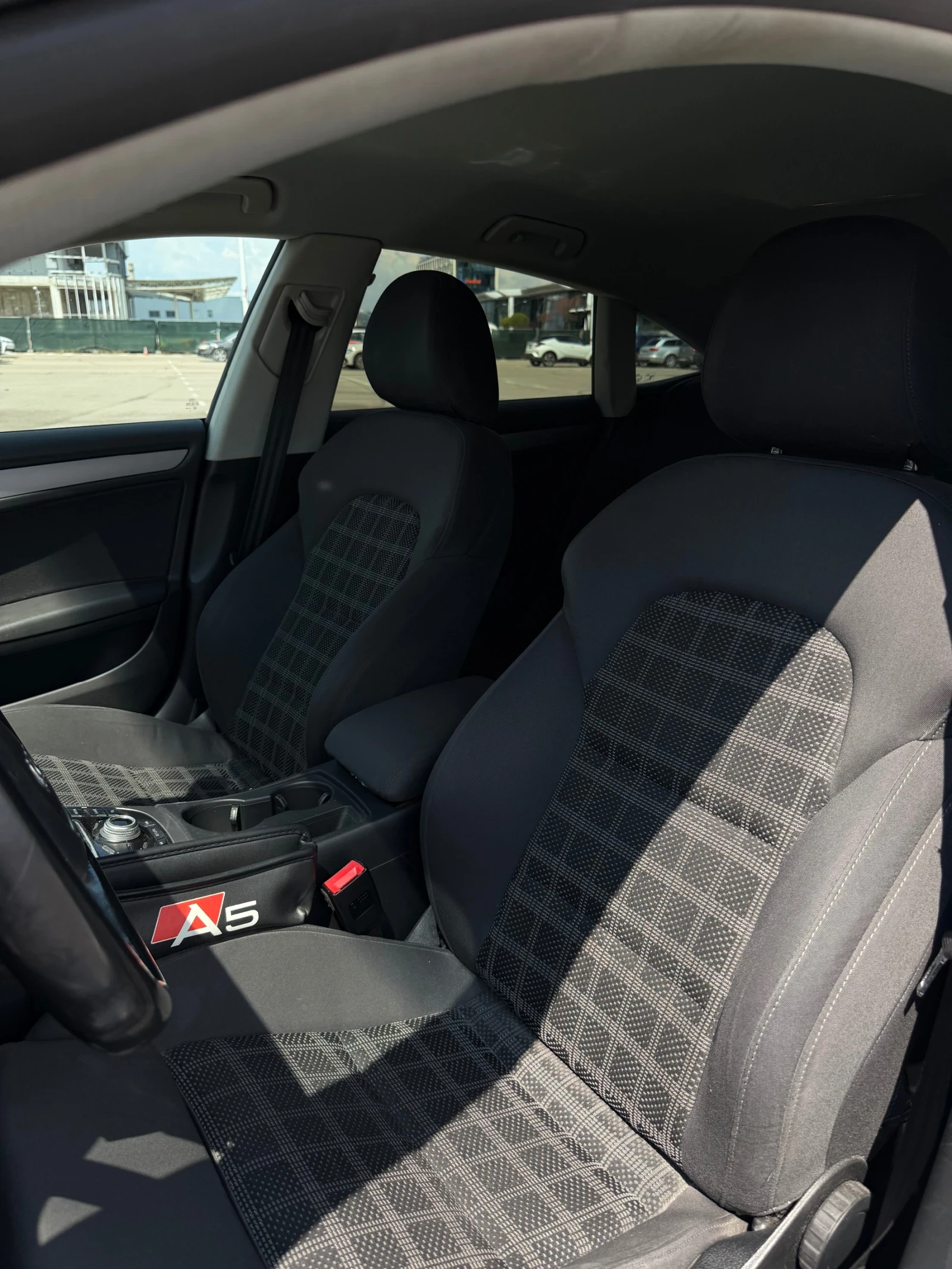 Audi A5 2.0 TFSI, снимка 8 - Автомобили и джипове - 53565525