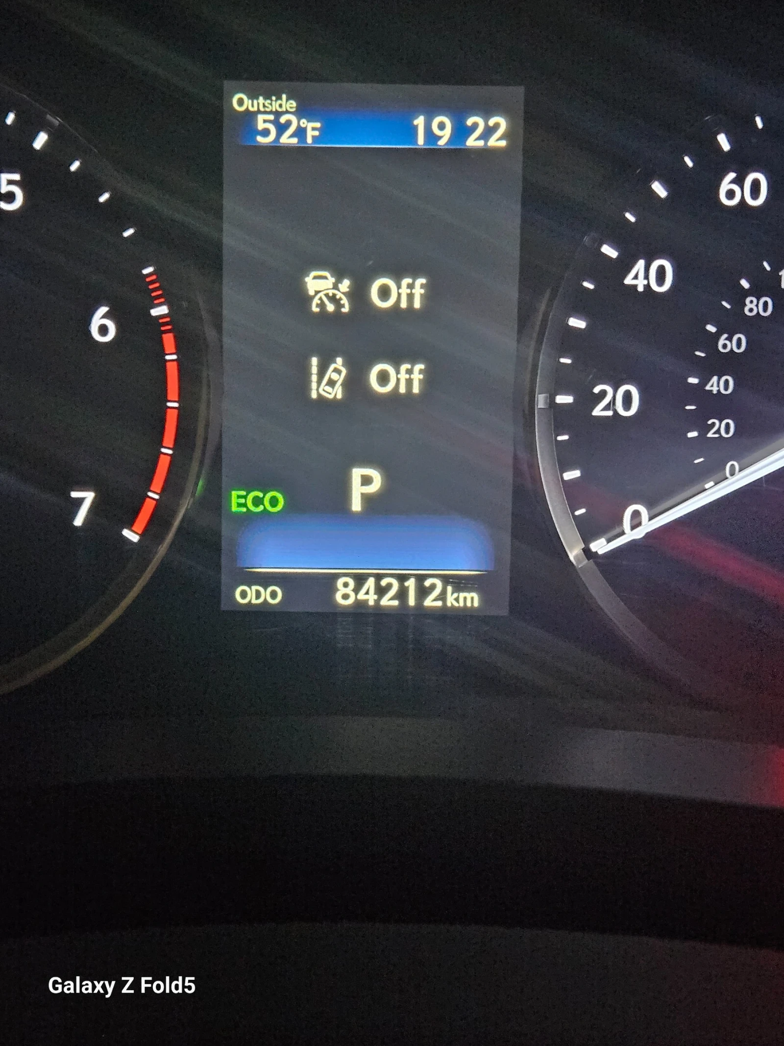 Lexus IS 300, снимка 2 - Автомобили и джипове - 53772834