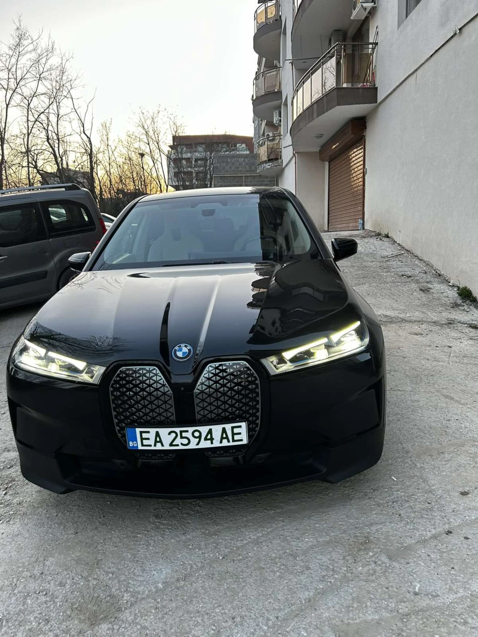 BMW iX, снимка 13 - Автомобили и джипове - 54345923