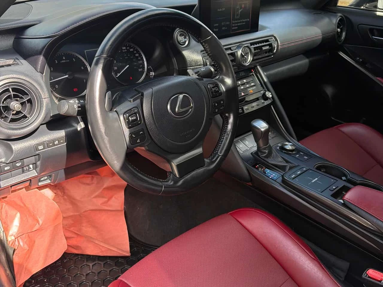 Lexus IS 300 F-SPORT* M/L* DISTRONIC* ПАНОРАМА* , снимка 5 - Автомобили и джипове - 54580628