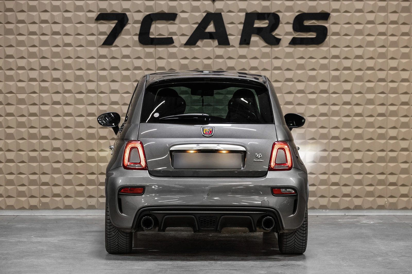 Abarth 595 Turismo 1.4 T-Jet * Akrapovič * , снимка 5 - Автомобили и джипове - 54600716