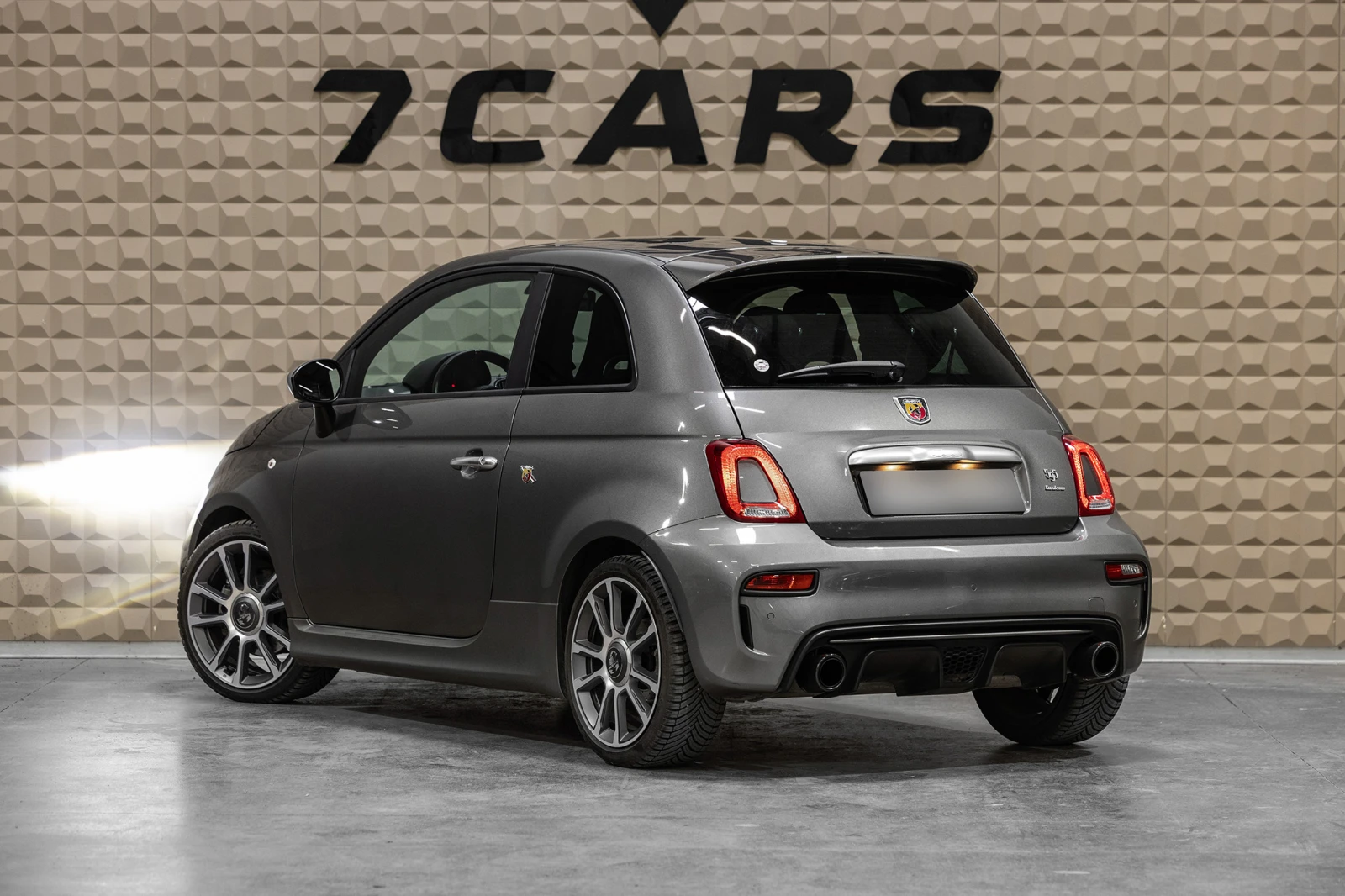 Abarth 595 Turismo 1.4 T-Jet * Akrapovič * , снимка 4 - Автомобили и джипове - 54600716