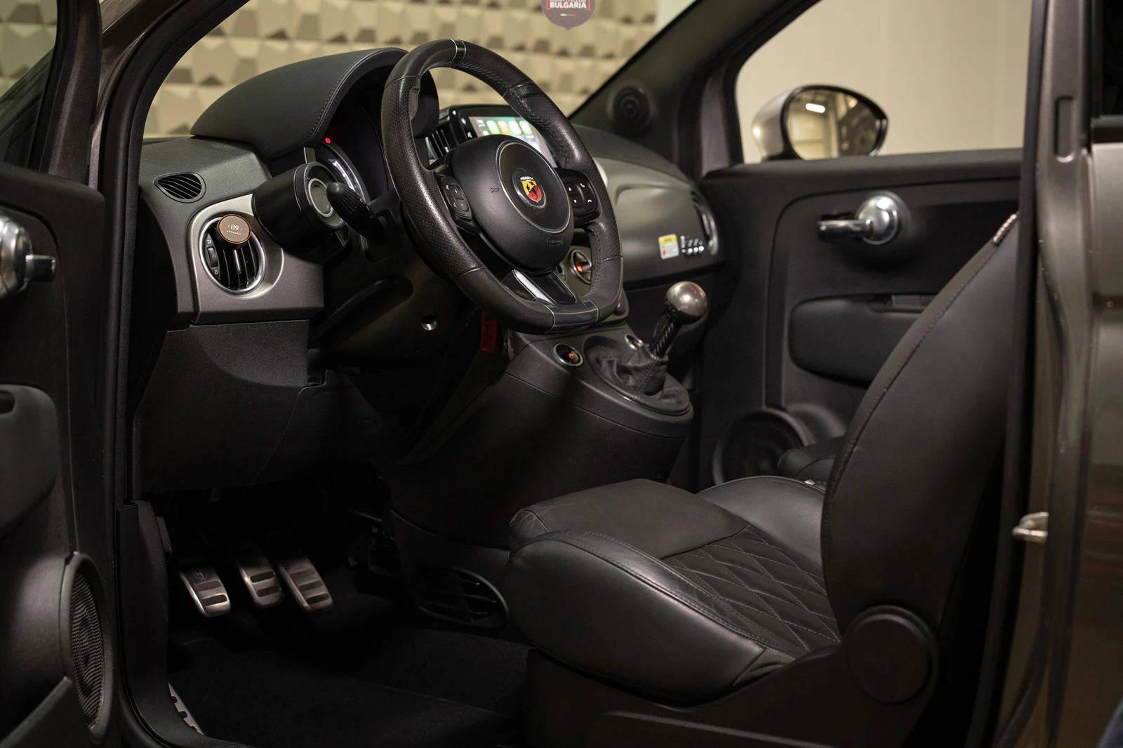 Abarth 595 Turismo 1.4 T-Jet * Akrapovič * , снимка 7 - Автомобили и джипове - 54600716