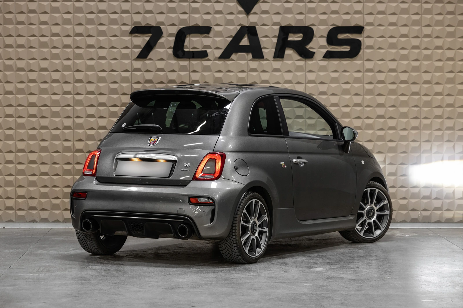 Abarth 595 Turismo 1.4 T-Jet * Akrapovič * , снимка 6 - Автомобили и джипове - 54600716