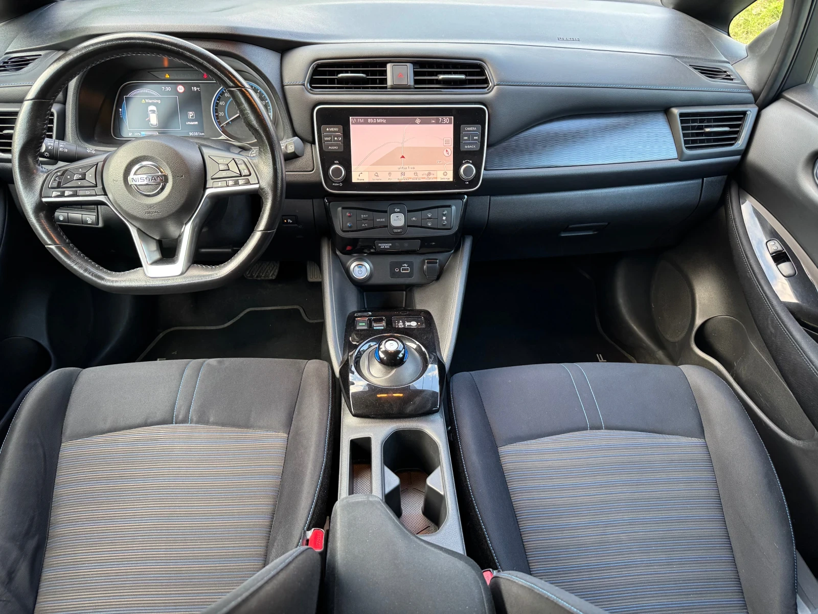Nissan Leaf  40 KW BISINESS, снимка 9 - Автомобили и джипове - 54703757