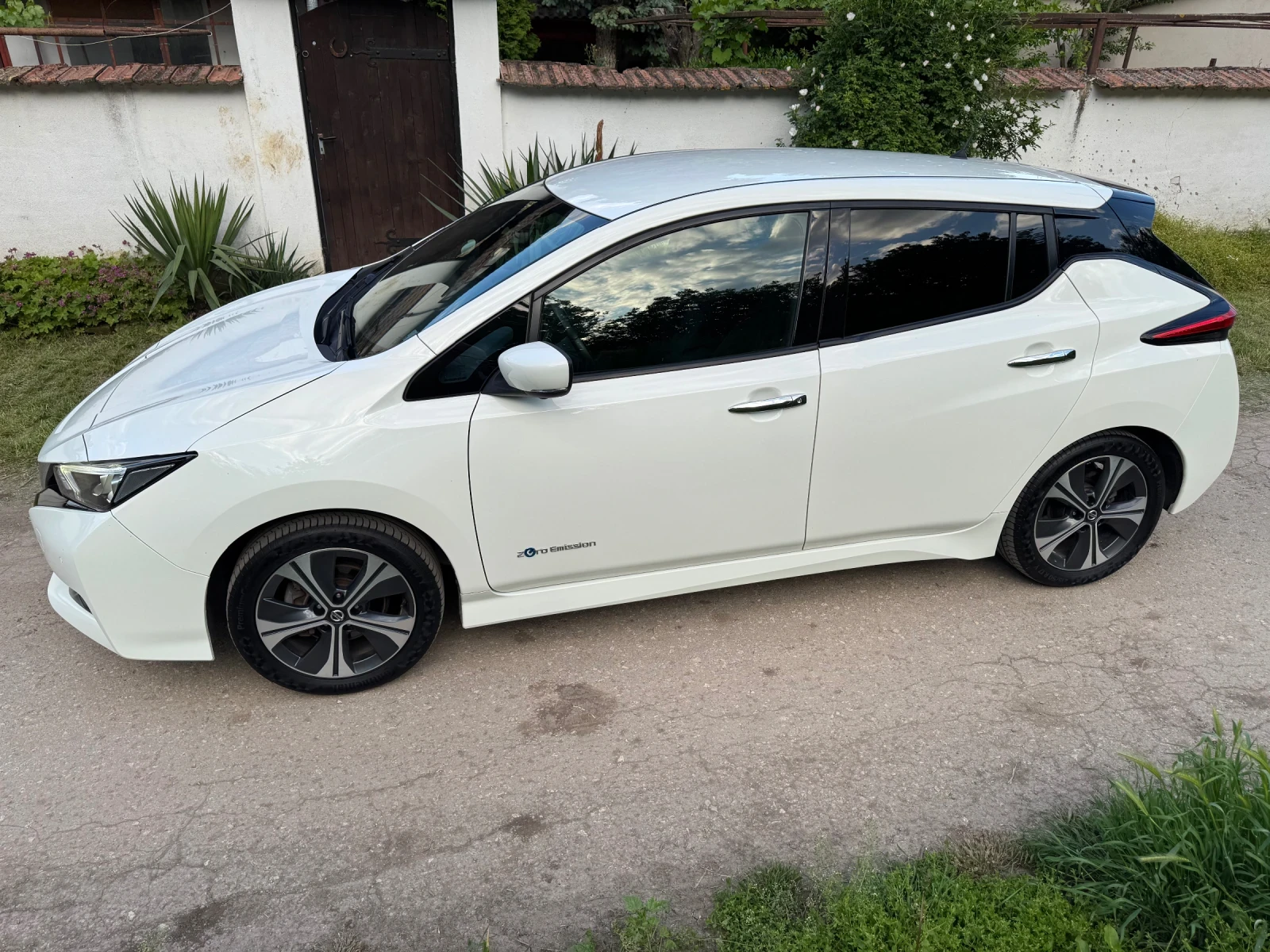 Nissan Leaf  40 KW BISINESS, снимка 3 - Автомобили и джипове - 54703757