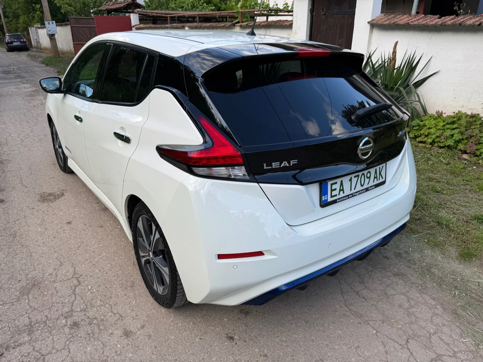 Nissan Leaf  40 KW BISINESS, снимка 4 - Автомобили и джипове - 54703757
