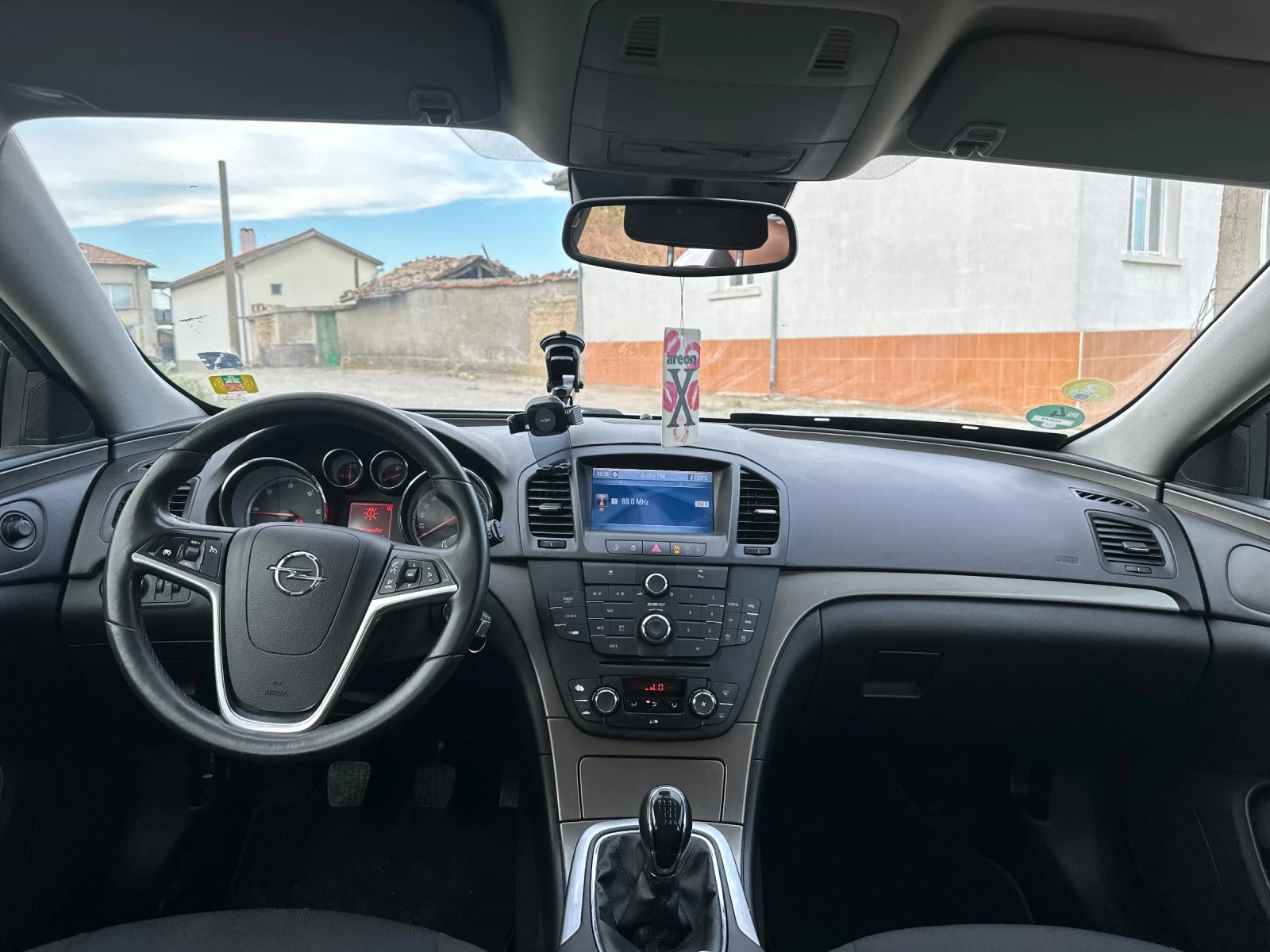 Opel Insignia, снимка 14 - Автомобили и джипове - 54910517