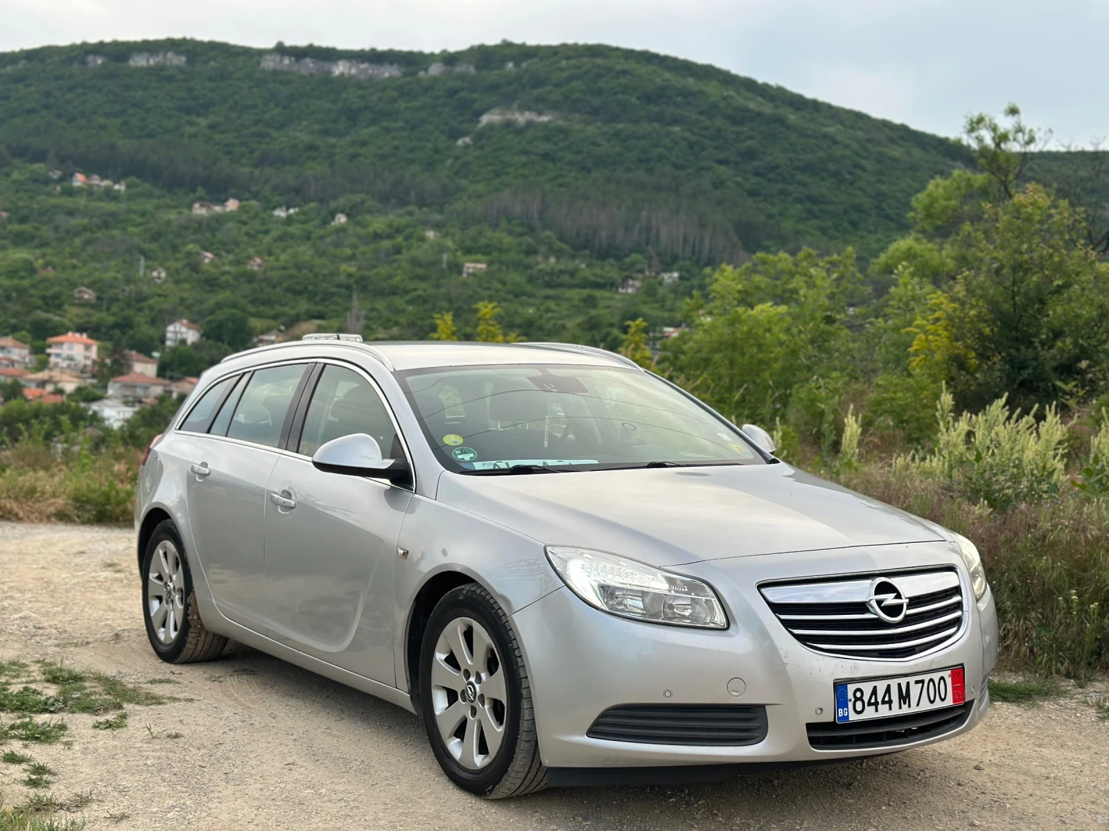 Opel Insignia, снимка 2 - Автомобили и джипове - 54910517