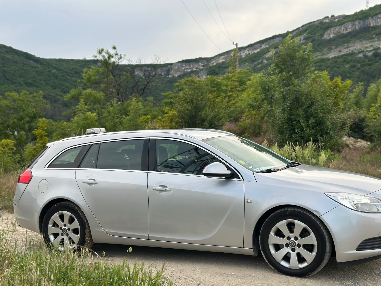 Opel Insignia, снимка 3 - Автомобили и джипове - 54910517