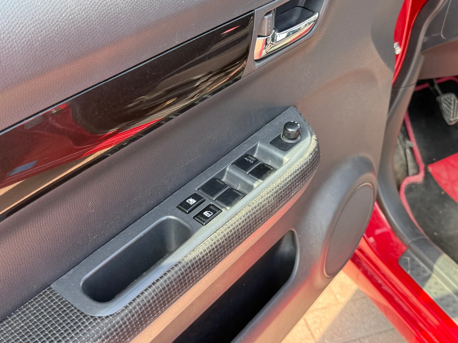 Suzuki Swift, снимка 11 - Автомобили и джипове - 55438293