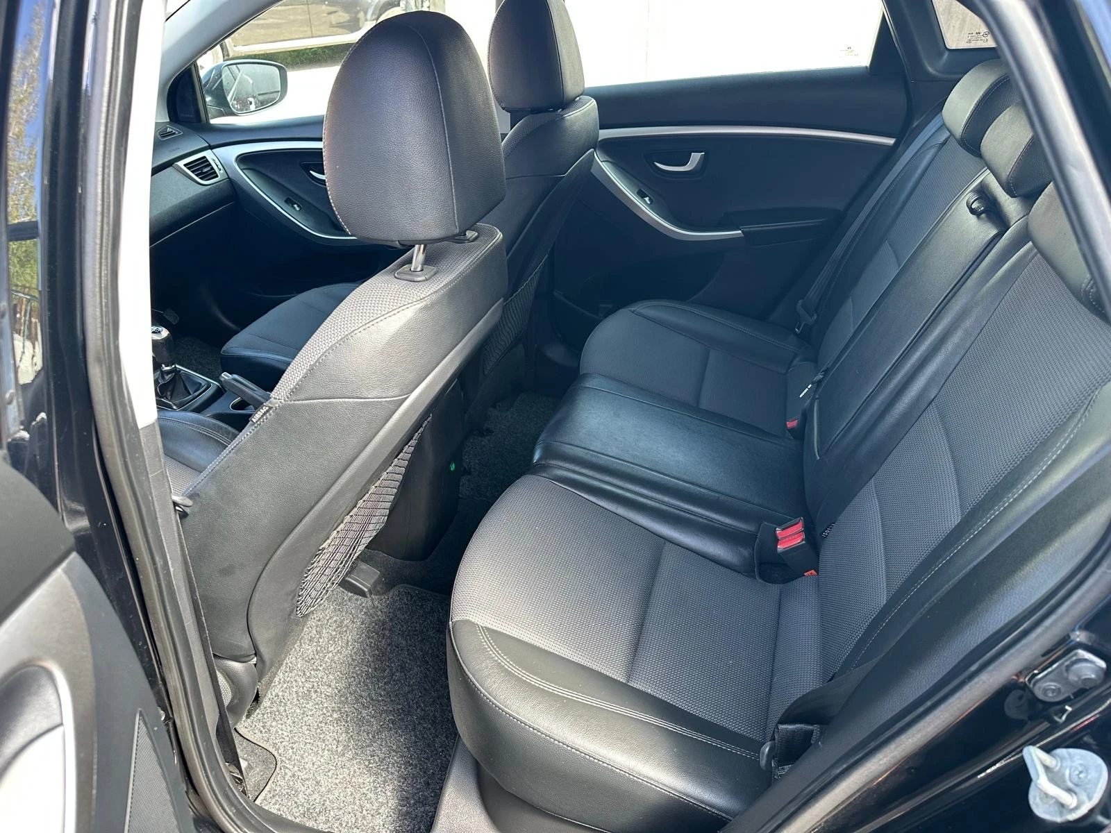 Hyundai I30 1.6 CRDi 128 �.�.   2013 �. | Mobile.bg � ����������� 7