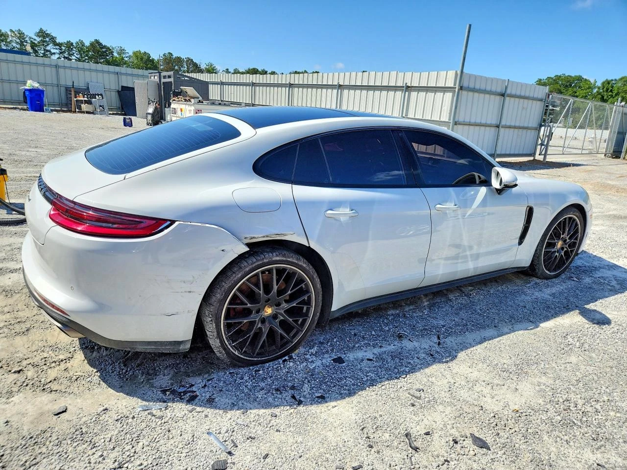 Porsche Panamera 3.0l 4, снимка 3 - Автомобили и джипове - 55566286