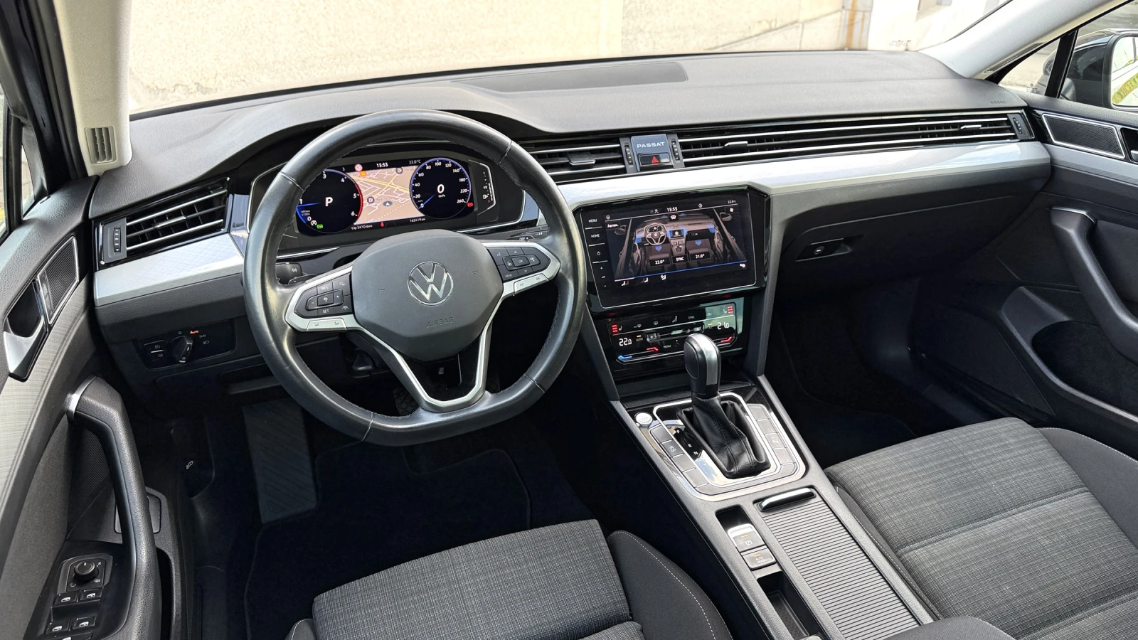VW Passat 2.0 TDI DSG Business , снимка 8 - Автомобили и джипове - 55582157