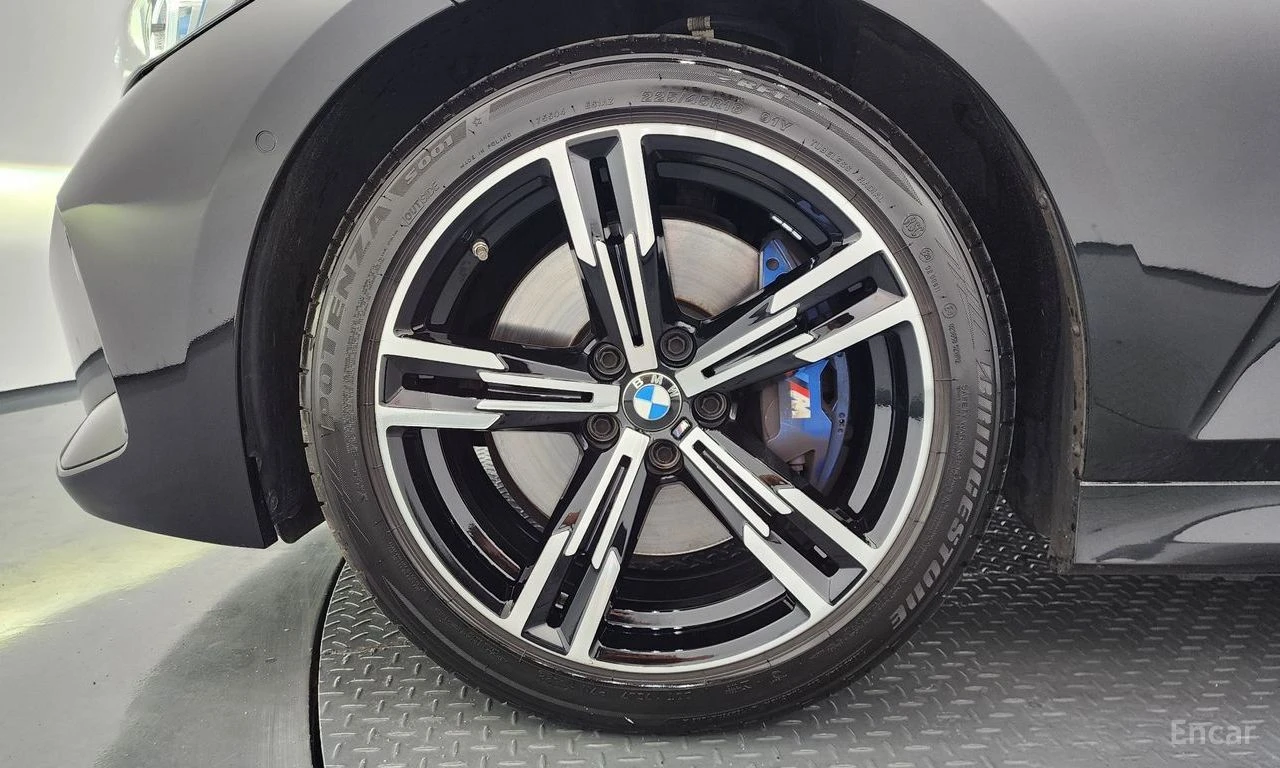 BMW 320 M* SPORT* LASER* HARMON* KARDON* ДИСТРОНИК* ХЕДЪП*, снимка 5 - Автомобили и джипове - 55831425