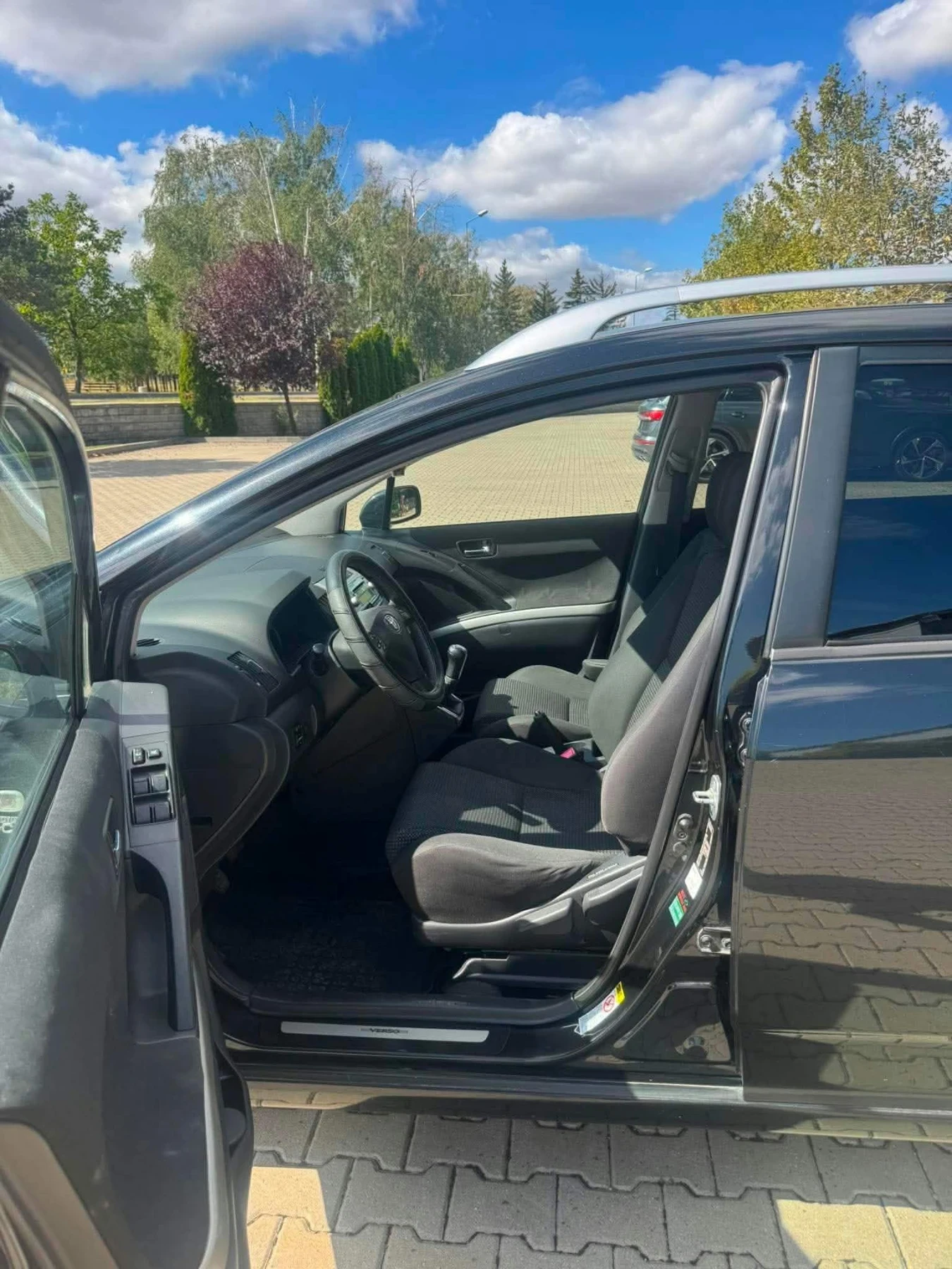 Toyota Corolla verso, снимка 8 - Автомобили и джипове - 56246491