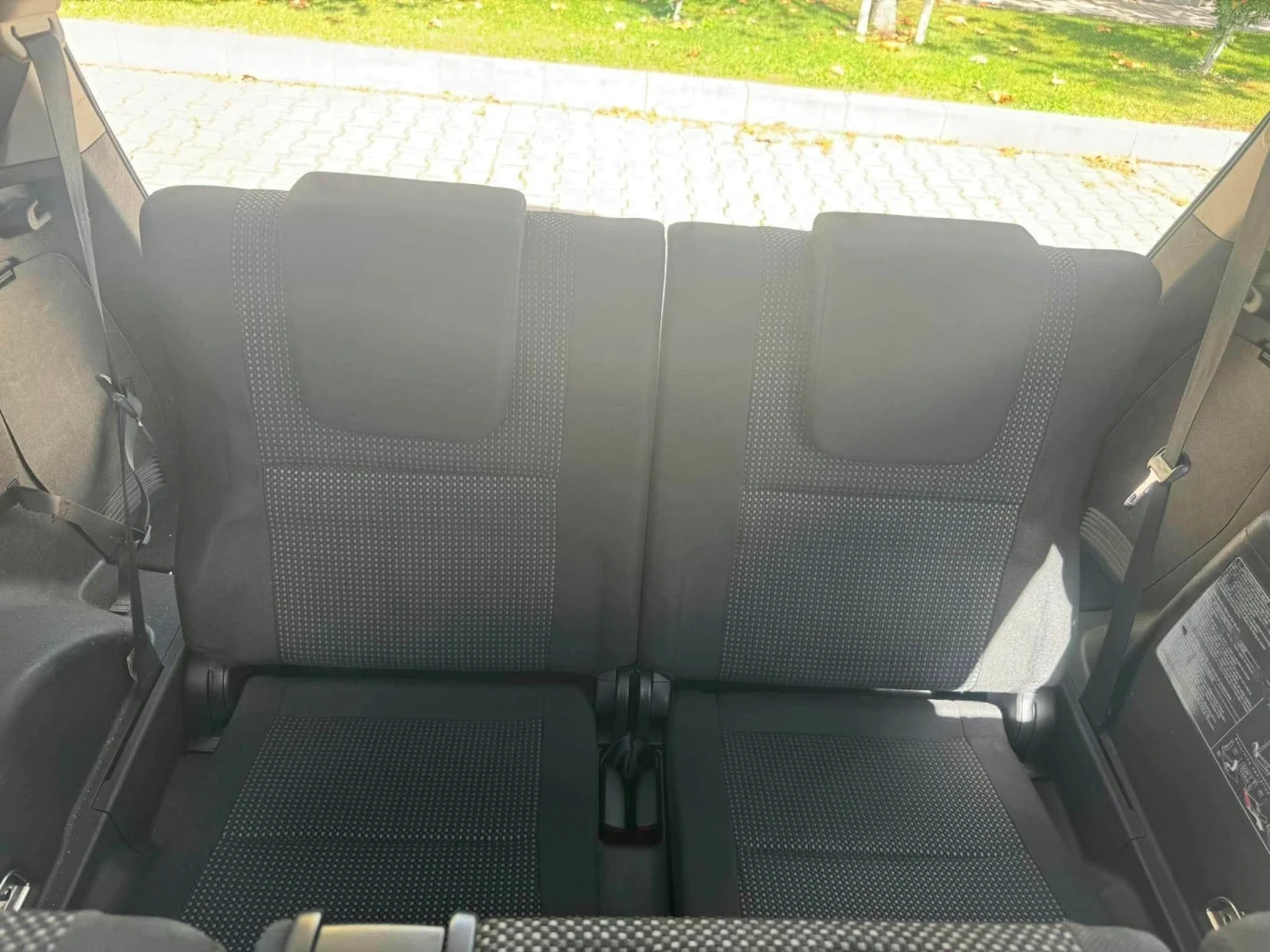 Toyota Corolla verso, снимка 14 - Автомобили и джипове - 56246491