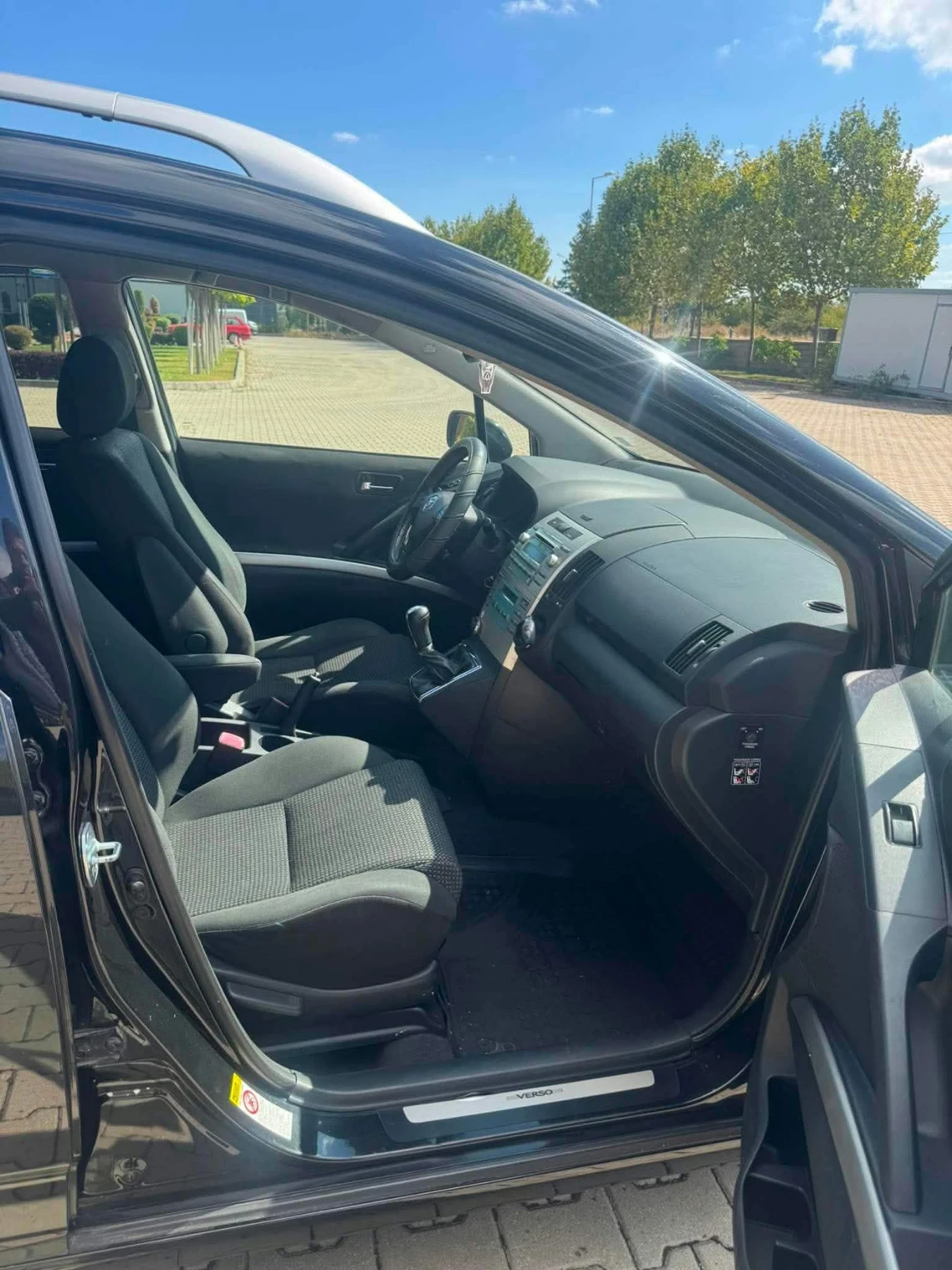Toyota Corolla verso, снимка 11 - Автомобили и джипове - 56246491