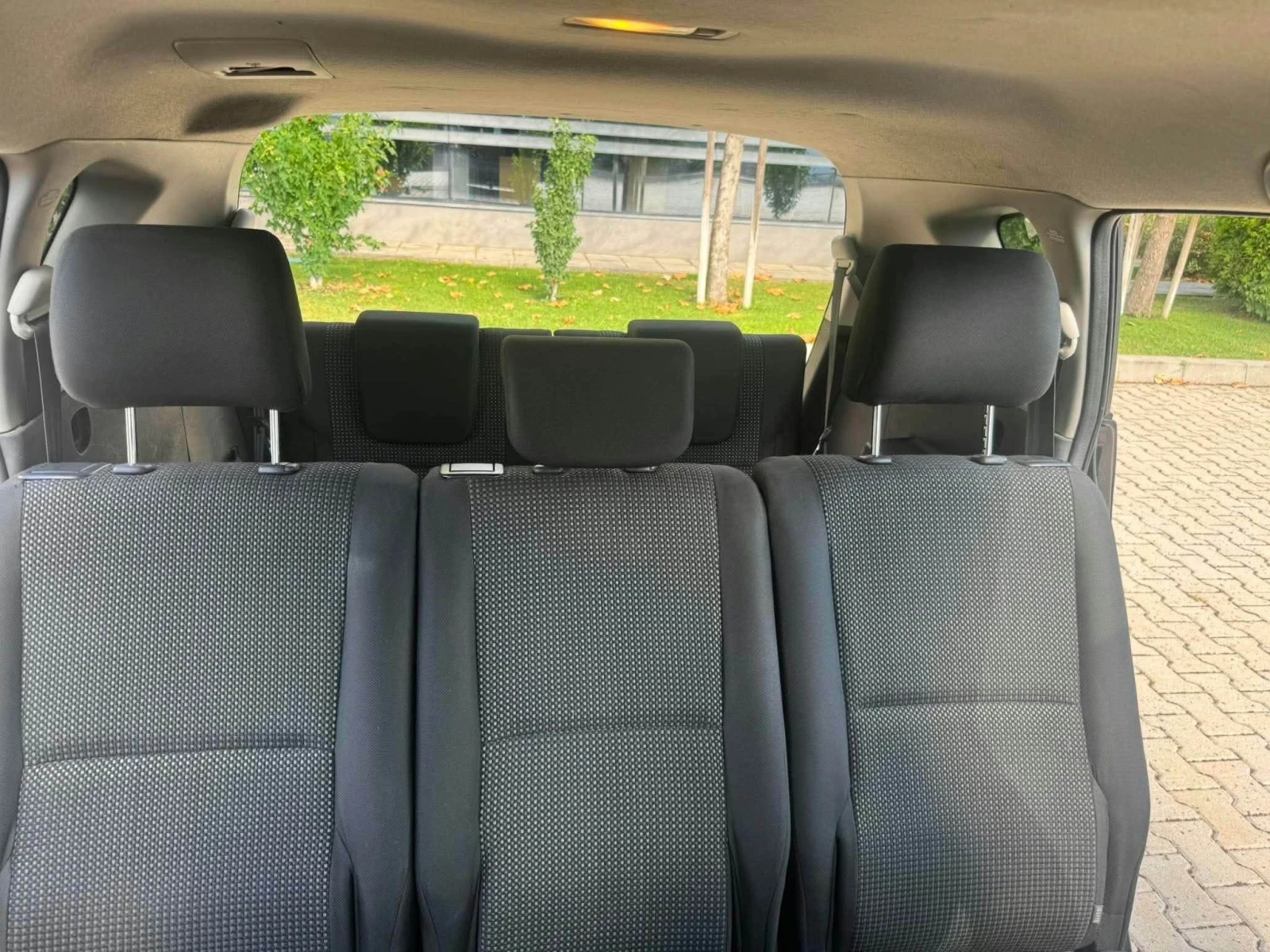 Toyota Corolla verso, снимка 15 - Автомобили и джипове - 56246491