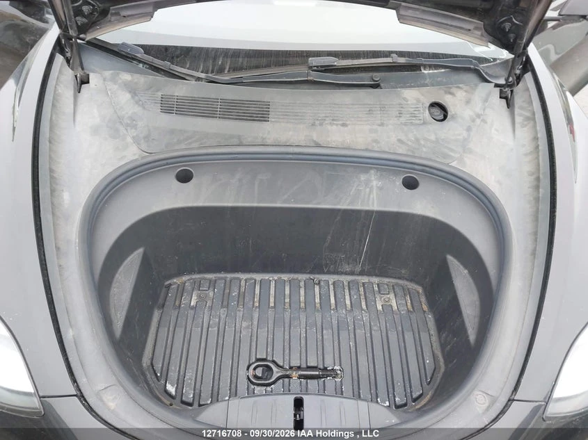 Tesla Model 3 Standard Range RWD, снимка 9 - Автомобили и джипове - 56405085