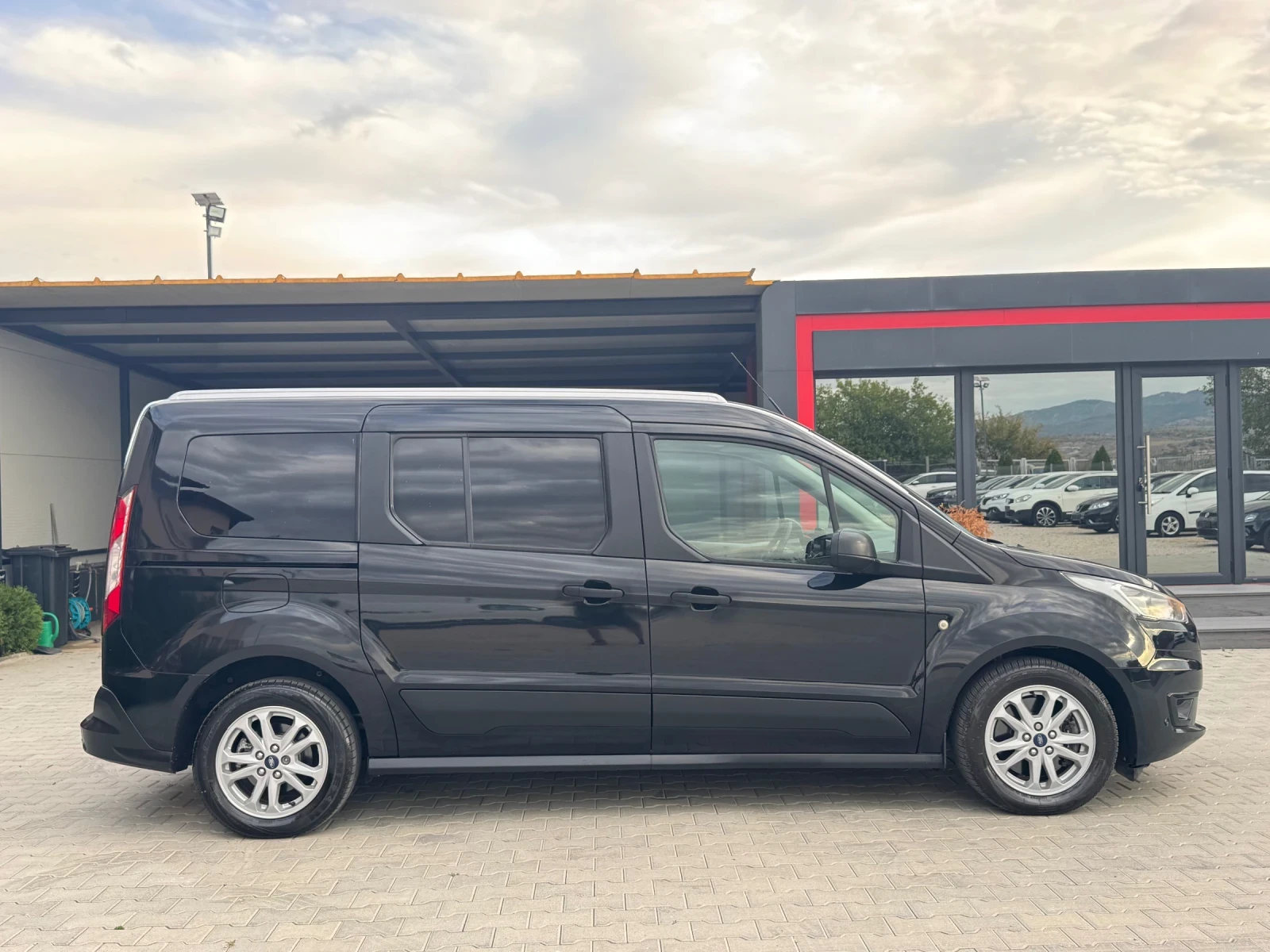 Ford Connect 7-МЕСТА МАКСИ, снимка 6 - Автомобили и джипове - 56649271