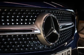 Mercedes-Benz GLC 250D* Coupe * 4x4 * AMG * AIRMATIC * Печка, снимка 4