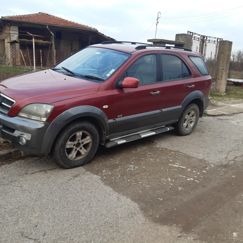 Kia Sorento 2.5 CRDI, снимка 3 - Автомобили и джипове - 40147506