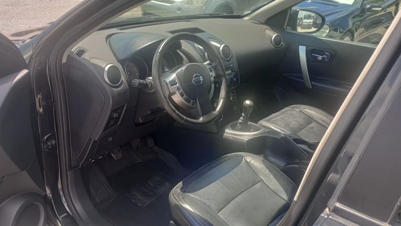 Nissan Qashqai 2.0 DCI, снимка 12 - Автомобили и джипове - 46468821