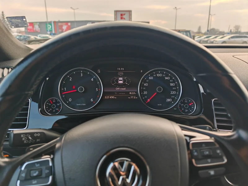 VW Touareg 4.2TDI камера 360, снимка 9 - Автомобили и джипове - 49261628