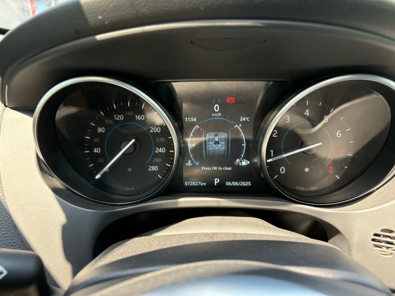 Jaguar F-PACE 30t, снимка 11 - Автомобили и джипове - 50590942