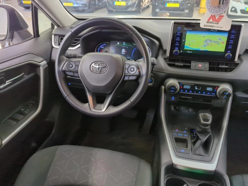 Toyota Rav4 2.5, снимка 7 - Автомобили и джипове - 51881010