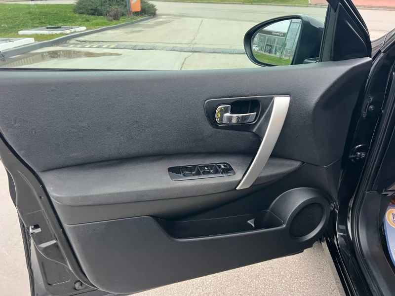 Nissan Qashqai 1.6DCI/NAVI/PANORAMA/TOP, снимка 14 - Автомобили и джипове - 52921949