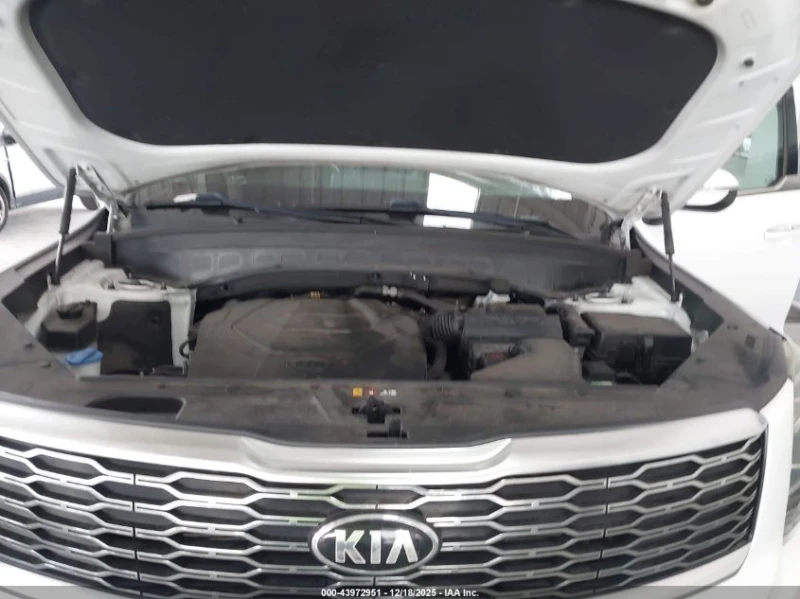 Kia Telluride 3.8l S, снимка 10 - Автомобили и джипове - 53234236
