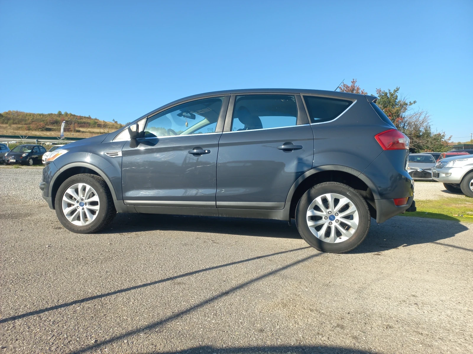 Ford Kuga 2.0 Diesel  Avtomatik 4x4 - изображение 4