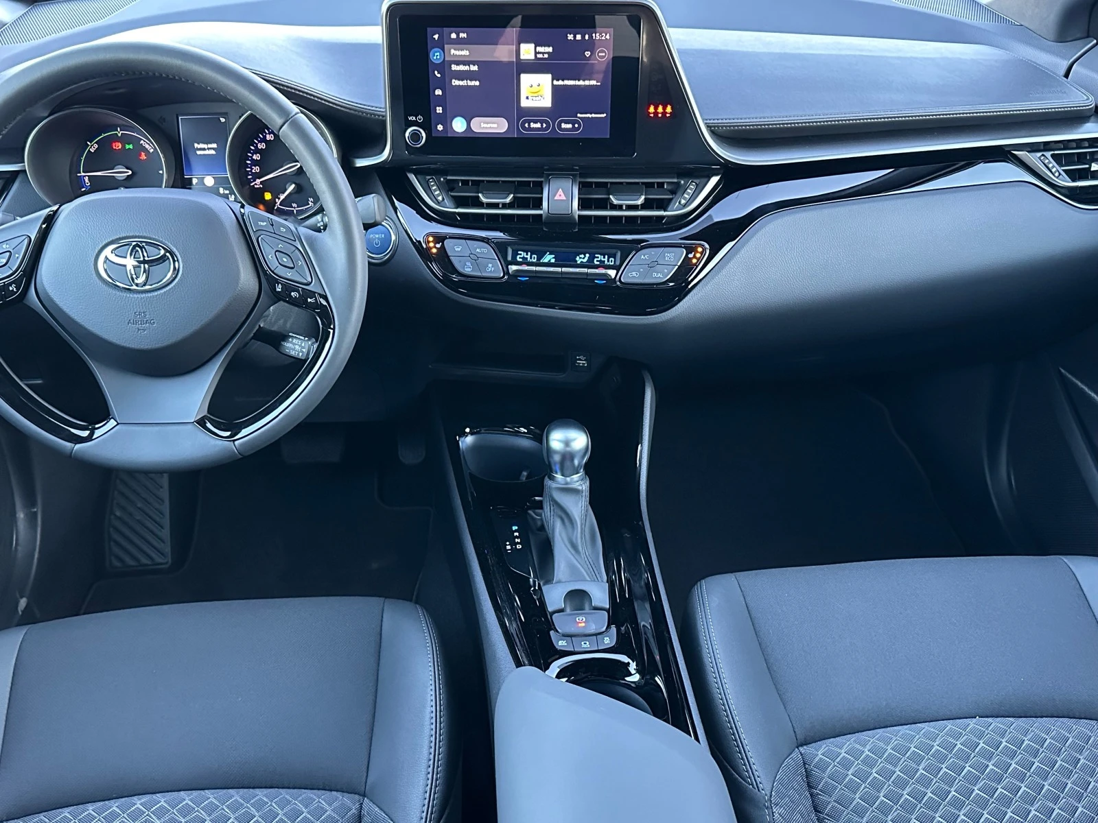 Toyota C-HR 2.0-Hybrid 185k.c.// 0 km | Mobile.bg   11