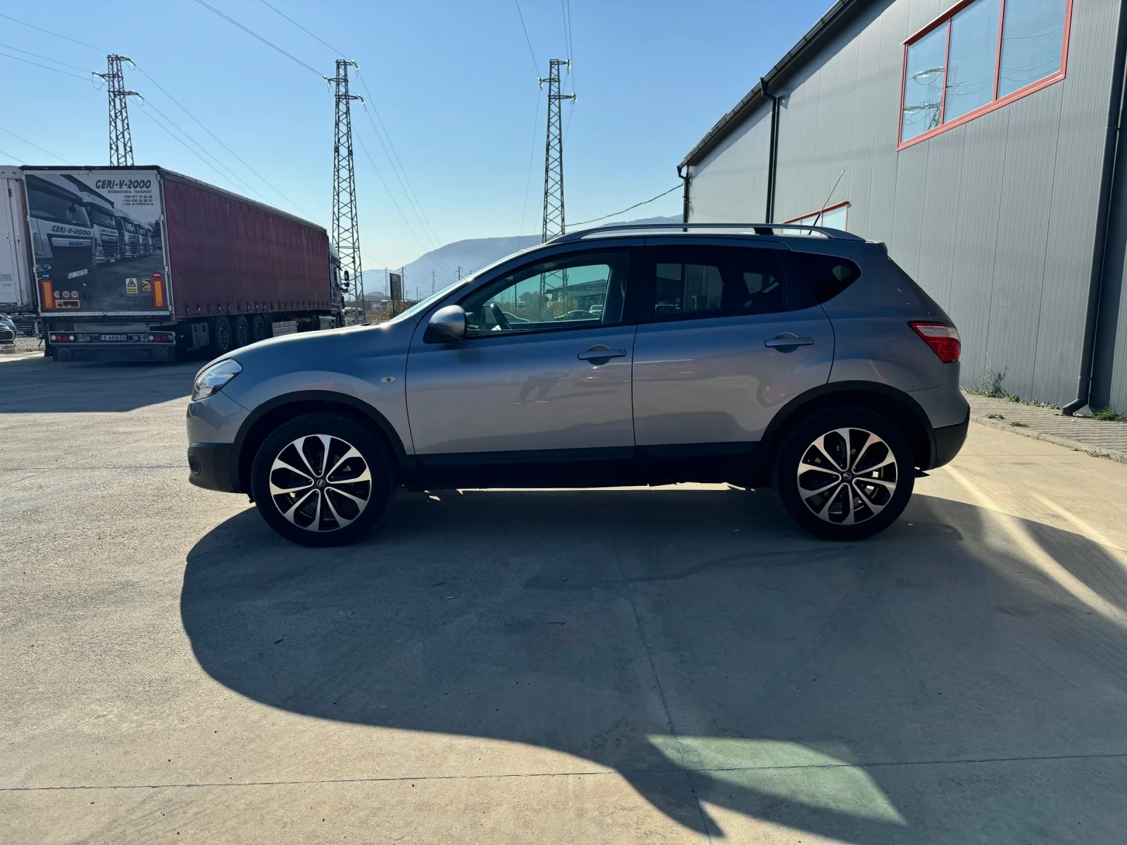 Nissan Qashqai Swiss 2.0 Top - изображение 5